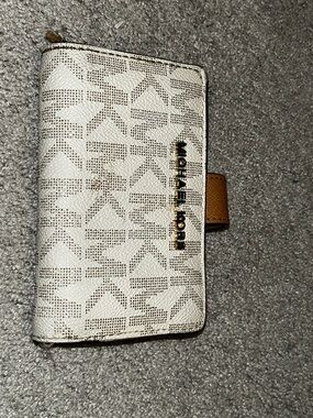 Michael Kors Tan and Beige Logo Zip Wallet